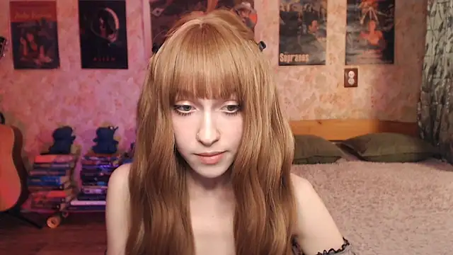 Friendly Ellie online show from November 2025 01:26:02 AM