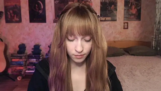 Friendly Ellie online show from April 2026 12:23:01 PM