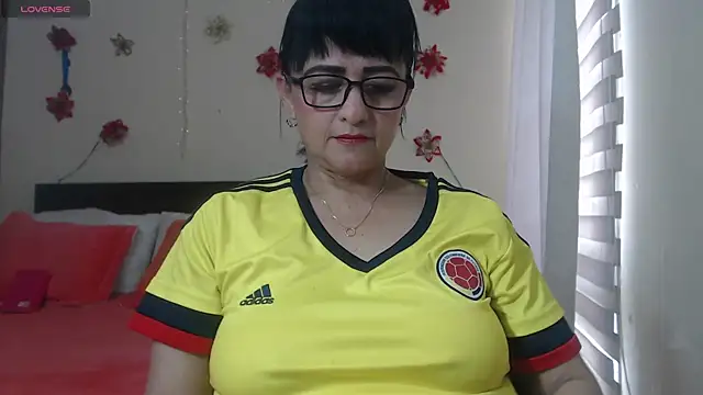 ISABEEL SOFIA01 online show from March 2025 03:36:02 PM