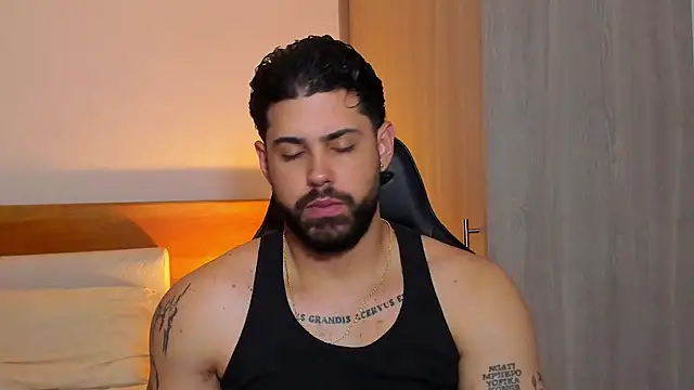 Justyn Torres online show from February 2025 02:25:02 PM