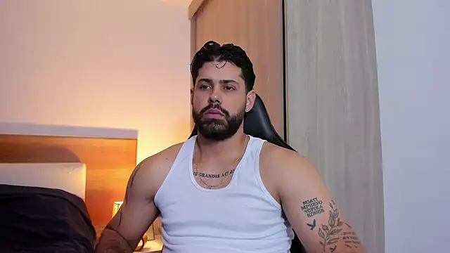 Justyn Torres online show from March 2025 02:51:02 PM