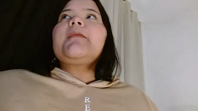 Snapshot of sexychubby___ chatting on January 2025 04:32:02 PM sexychubby    online show from January 2025 04:32:02 PM