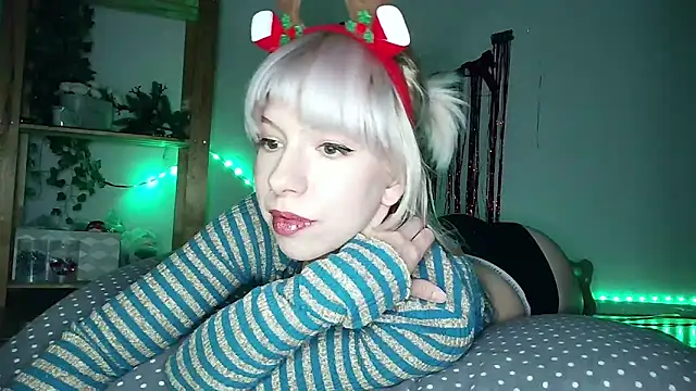 Snapshot of cruellagoth666 chatting on December 2024 01:11:02 PM cruellagoth666 online show from December 2024 01:11:02 PM