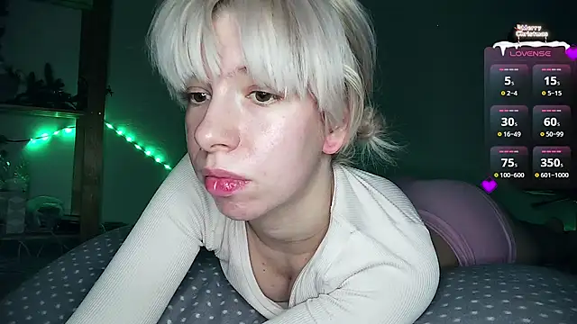 Snapshot of cruellagoth666 chatting on January 2025 02:59:01 PM cruellagoth666 online show from January 2025 02:59:01 PM