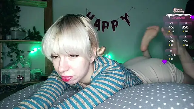 Snapshot of cruellagoth666 chatting on February 2025 01:52:01 PM cruellagoth666 online show from February 2025 01:52:01 PM