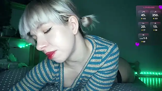 Snapshot of cruellagoth666 chatting on February 2025 05:31:01 PM cruellagoth666 online show from February 2025 05:31:01 PM