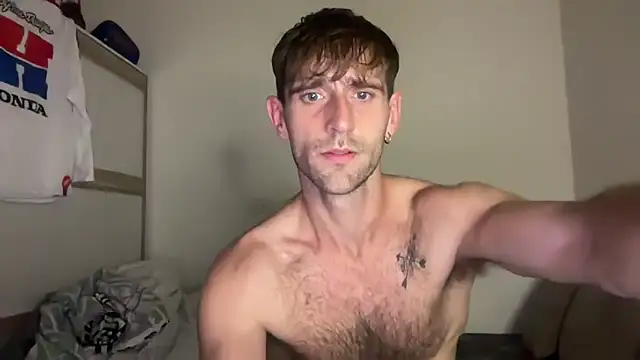 Snapshot of lukegunn chatting on February 2025 11:04:01 PM lukegunn online show from February 2025 11:04:01 PM