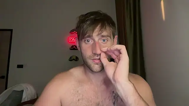 lukegunn online show from April 2026 11:30:02 PM