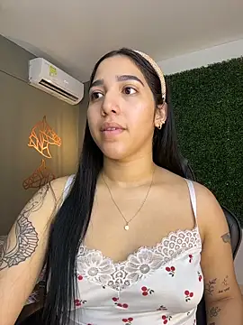 Snapshot of Amandanauty chatting on December 2025 08:21:02 AM Amandanauty online show from December 2025 08:21:02 AM