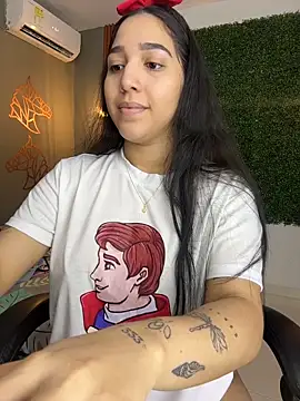 Snapshot of Amandanauty chatting on December 2025 08:22:01 AM Amandanauty online show from December 2025 08:22:01 AM