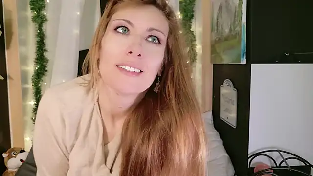 Snapshot of victorialotus chatting on December 2025 05:03:01 AM victorialotus online show from December 2025 05:03:01 AM