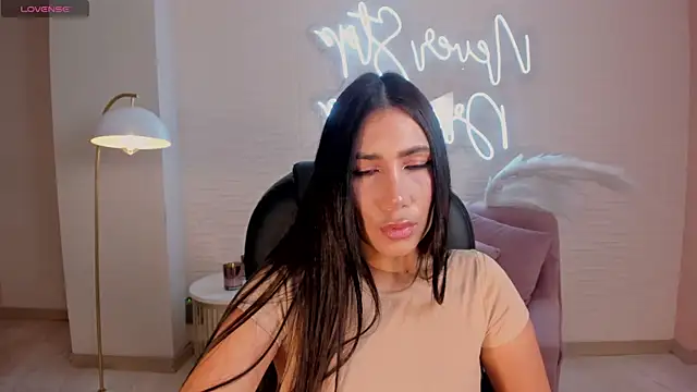 Snapshot of MarieJaneX chatting on January 2025 10:51:01 AM MarieJaneX online show from January 2025 10:51:01 AM