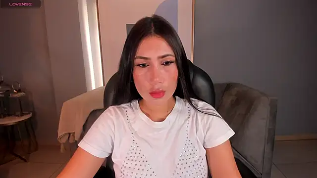 Snapshot of MarieJaneX chatting on January 2025 10:43:01 AM MarieJaneX online show from January 2025 10:43:01 AM