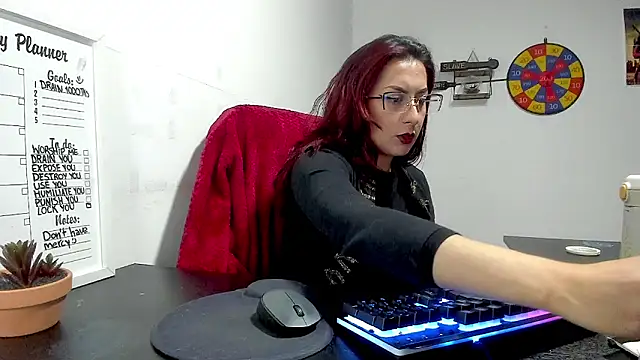 Snapshot of Scarlett_Sen chatting on December 2024 01:16:02 PM Scarlett Sen online show from December 2024 01:16:02 PM