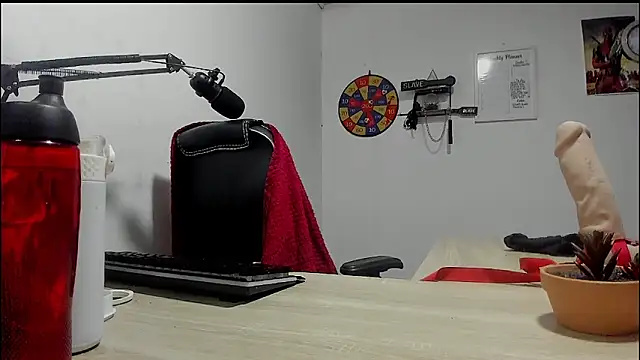 Snapshot of Scarlett_Sen chatting on March 2025 04:01:01 PM Scarlett Sen online show from March 2025 04:01:01 PM