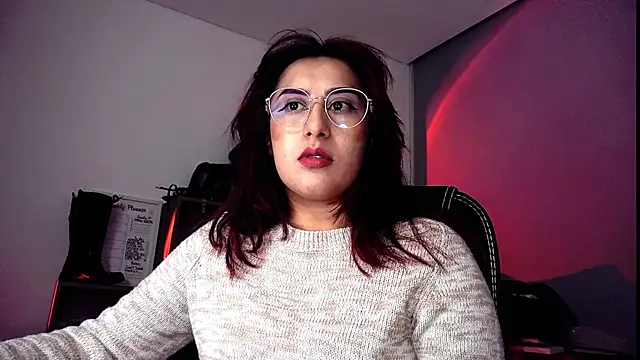 Snapshot of Scarlett_Sen chatting on September 2025 01:11:02 PM Scarlett Sen online show from September 2025 01:11:02 PM