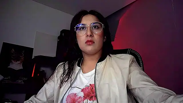 Snapshot of Scarlett_Sen chatting on September 2025 03:27:02 PM Scarlett Sen online show from September 2025 03:27:02 PM