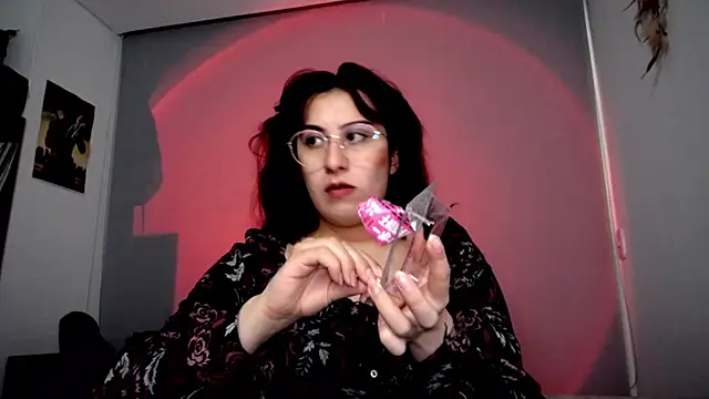 Snapshot of Scarlett_Sen chatting on October 2025 02:35:01 PM Scarlett Sen online show from October 2025 02:35:01 PM