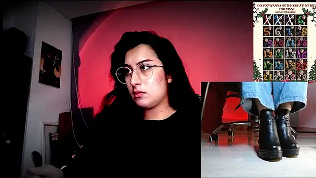 Snapshot of Scarlett_Sen chatting on December 2025 02:04:02 PM Scarlett Sen online show from December 2025 02:04:02 PM