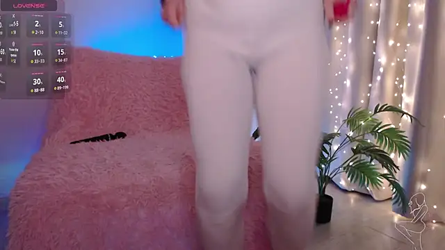 Zeeeme online show from April 2026 07:58:01 PM