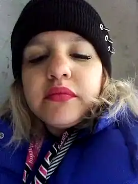 Snapshot of shaynarg chatting on September 2025 02:22:01 PM shaynarg online show from September 2025 02:22:01 PM