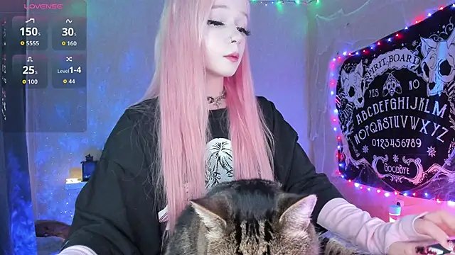 Misty Shadow online show from October 2025 10:15:01 PM