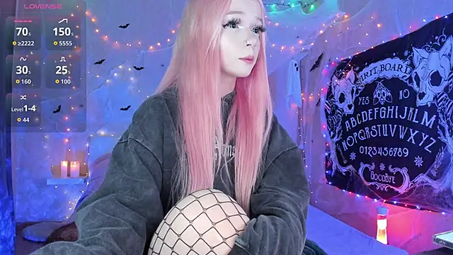 Misty Shadow online show from November 2025 10:56:02 PM