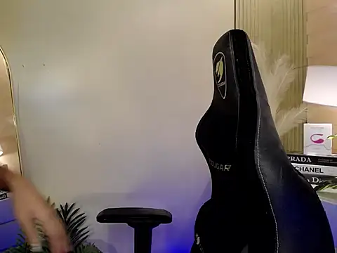 Snapshot of HeavenlyStar chatting on January 2025 09:09:02 PM HeavenlyStar online show from January 2025 09:09:02 PM