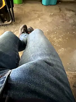 Snapshot of MAHKE12 chatting on October 2025 08:36:02 AM MAHKE12 online show from October 2025 08:36:02 AM