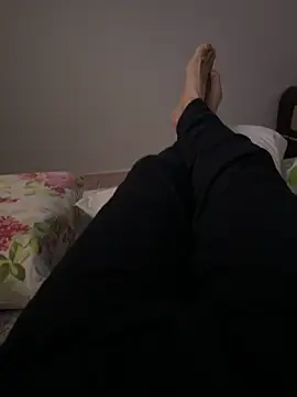 Snapshot of MAHKE12 chatting on November 2025 09:46:02 PM MAHKE12 online show from November 2025 09:46:02 PM