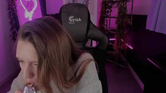 JennyDens online show from September 2025 03:17:01 PM