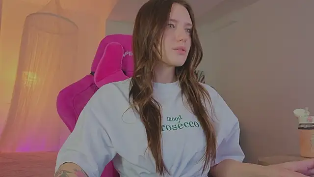 JennyDens online show from March 2026 04:33:01 PM