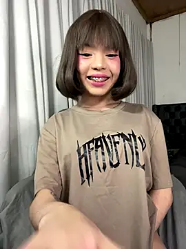 Snapshot of SweetCheska19 chatting on September 2025 09:15:01 PM SweetCheska19 online show from September 2025 09:15:01 PM