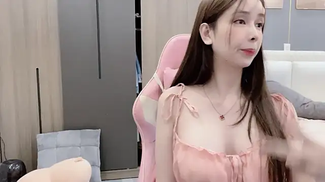 Snapshot of ANNA102 chatting on February 2026 08:18:02 AM ANNA102 online show from February 2026 08:18:02 AM