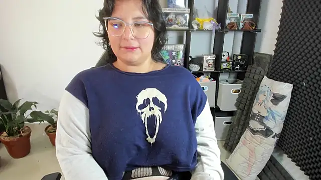 aika-dreams online show from March 2025 03:45:02 PM