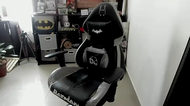 aika-dreams online show from March 2026 01:51:02 PM