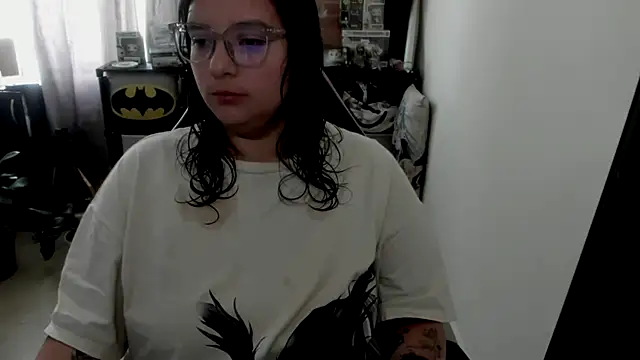 Snapshot of aika-dreams chatting on April 2026 02:19:01 PM aika-dreams online show from April 2026 02:19:01 PM