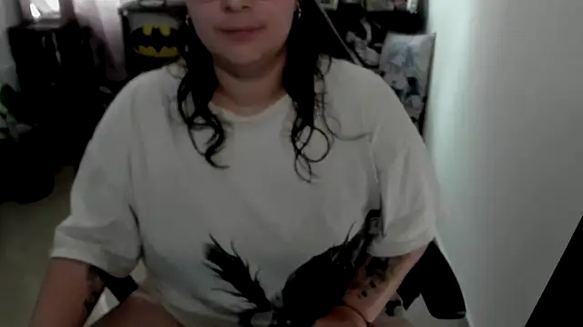Snapshot of aika-dreams chatting on June 2026 02:12:01 PM aika-dreams online show from June 2026 02:12:01 PM