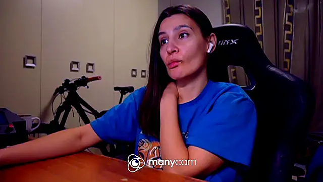 Snapshot of GodlyTheia chatting on March 2025 06:40:02 PM GodlyTheia online show from March 2025 06:40:02 PM