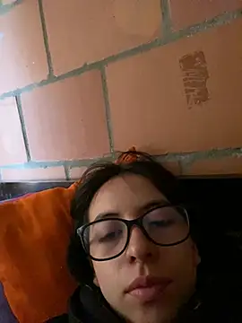 Maggie Fox3 online show from April 2026 01:45:02 PM