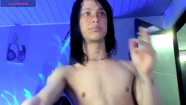 Snapshot of stormytt_ chatting on November 2025 09:35:02 PM stormytt online show from November 2025 09:35:02 PM