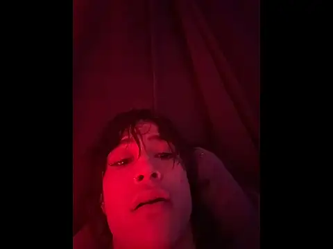 Snapshot of stormytt_ chatting on November 2025 05:13:02 AM stormytt online show from November 2025 05:13:02 AM