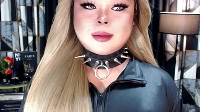 Snapshot of Mistress_DOMnicaaxx chatting on November 2025 05:12:01 PM Mistress DOMnicaaxx online show from November 2025 05:12:01 PM