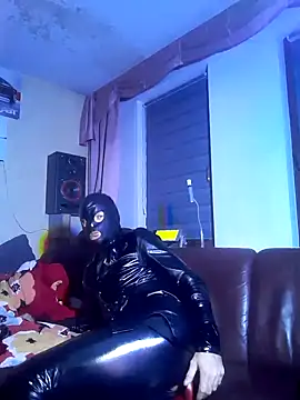 Snapshot of Crystalbitchx chatting on December 2024 10:49:02 PM Crystalbitchx online show from December 2024 10:49:02 PM