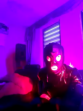 Snapshot of Crystalbitchx chatting on February 2025 07:04:02 AM Crystalbitchx online show from February 2025 07:04:02 AM