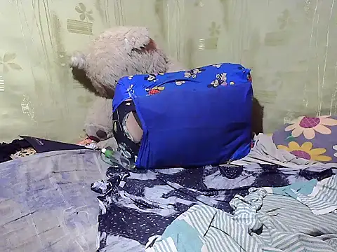 Snapshot of Alora-shine chatting on March 2025 10:41:02 AM Alora-shine online show from March 2025 10:41:02 AM