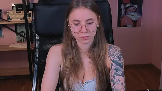  AnnaStark  online show from October 2025 08:05:01 PM