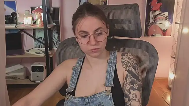  AnnaStark  online show from July 2026 05:01:01 AM