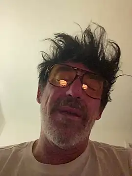 maxximere online show from February 2026 10:11:02 PM