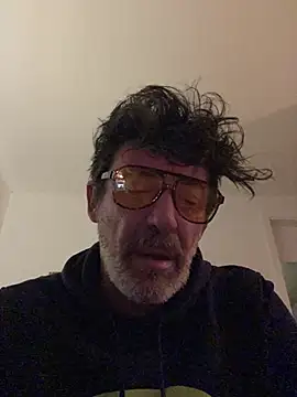 maxximere online show from March 2026 09:21:01 PM